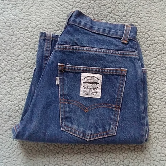white patch levis